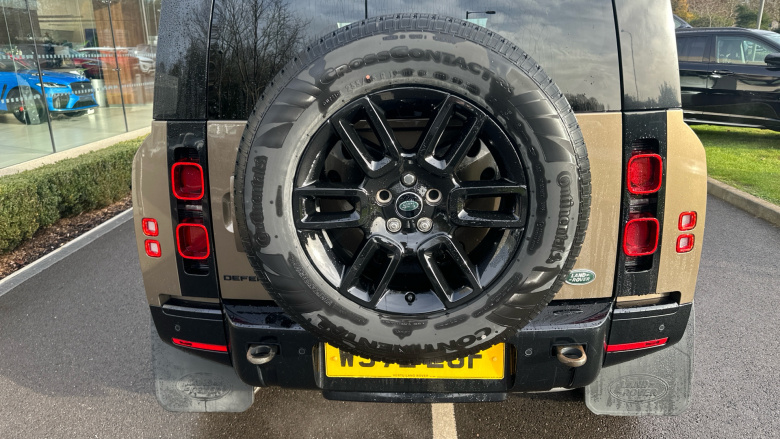 Land Rover Defender 3.0 D250 X-Dynamic SE 110 5dr Auto Diesel Estate